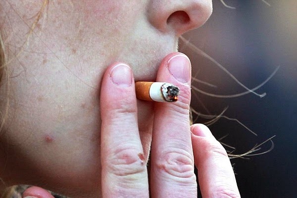 Dois terços dos fumantes vão morrer por conta do vício, reduzindo suas vidas em 10 anos, diz pesquisa com 200.000 pessoas
