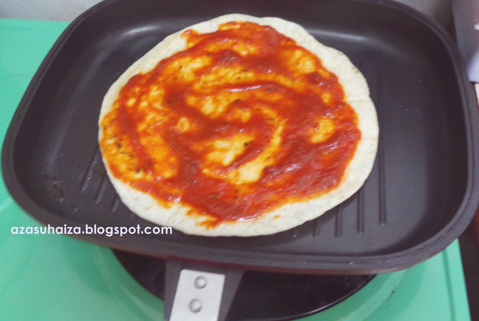 Suhaizasadri: Resepi Pizza Guna Pemanggang Ajaib