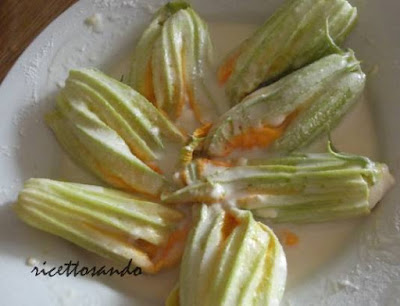 Fiori di zucca o zucchina alla romana ricetta semplice