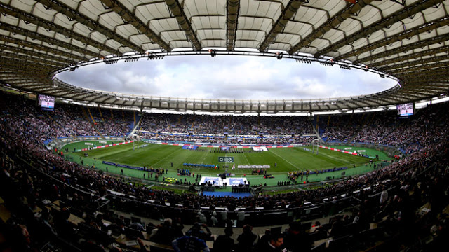 Lo stadio e la corsa contro il tempo