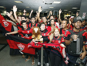 Torcida Vitória aeroporto