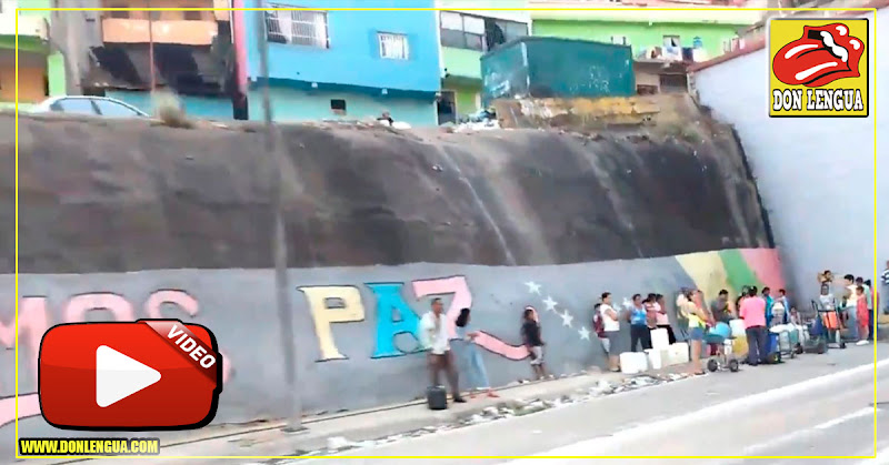 Maduro puso al pueblo a beber agua que se filtra en el Túnel de El Paraíso