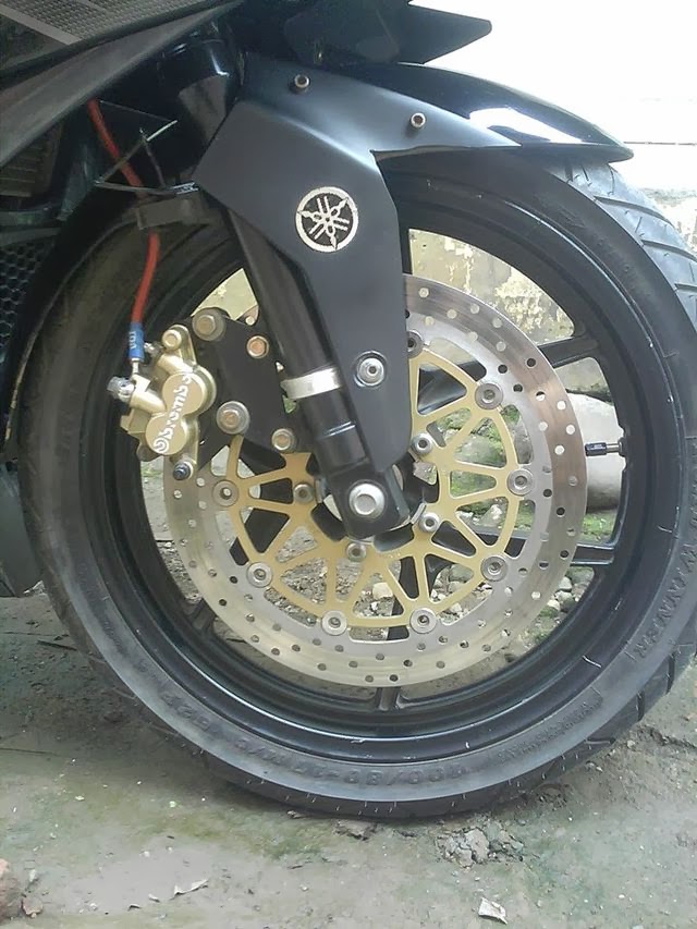 Modifikasi Yamaha Vixion Full Fairing ala R15 V2