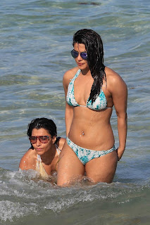 Priyanka chopra high defination bikini images miami beach