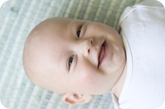 ezra at four months 075