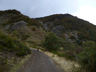 Descenso desde la Collada de La Mata