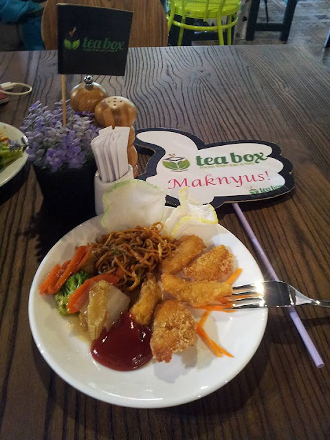 menu tea box cafe