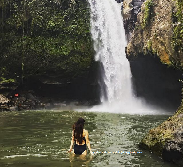 [http://FindWisata.blogspot.com] Mengeksplor Pesona Keindahan Air Terjun Tegenungan Bali, Surga Tersembunyi