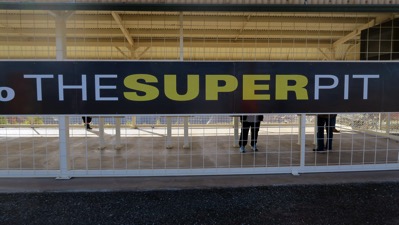 Super Pit Sign