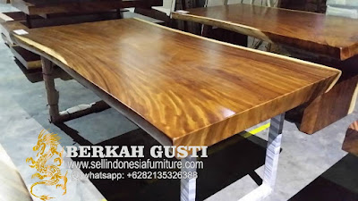 Furniture Trembesi jepara-suar solid table-jual mebel trembesi-meja kayu trembesi jepara-meja suar-meja trembesi-meja tanpa sambungan-meja kayu panjang 4 meter-meja kayu panjang 3meter-suar solid indonesia-furniture suar indonesia