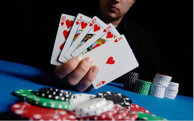 Mengenal Panduan Kartu Dalam Bermain Permainan Poker Online