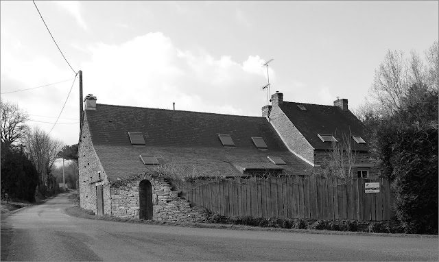 Saint-Just lieu dit Parsac maisons anciennes rénovées