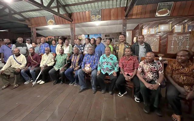 Forum Dewan Adat Tabi Dukung Rencana Pemerintah Pusat Bentuk DOB di Papua.lelemuku.com.jpg