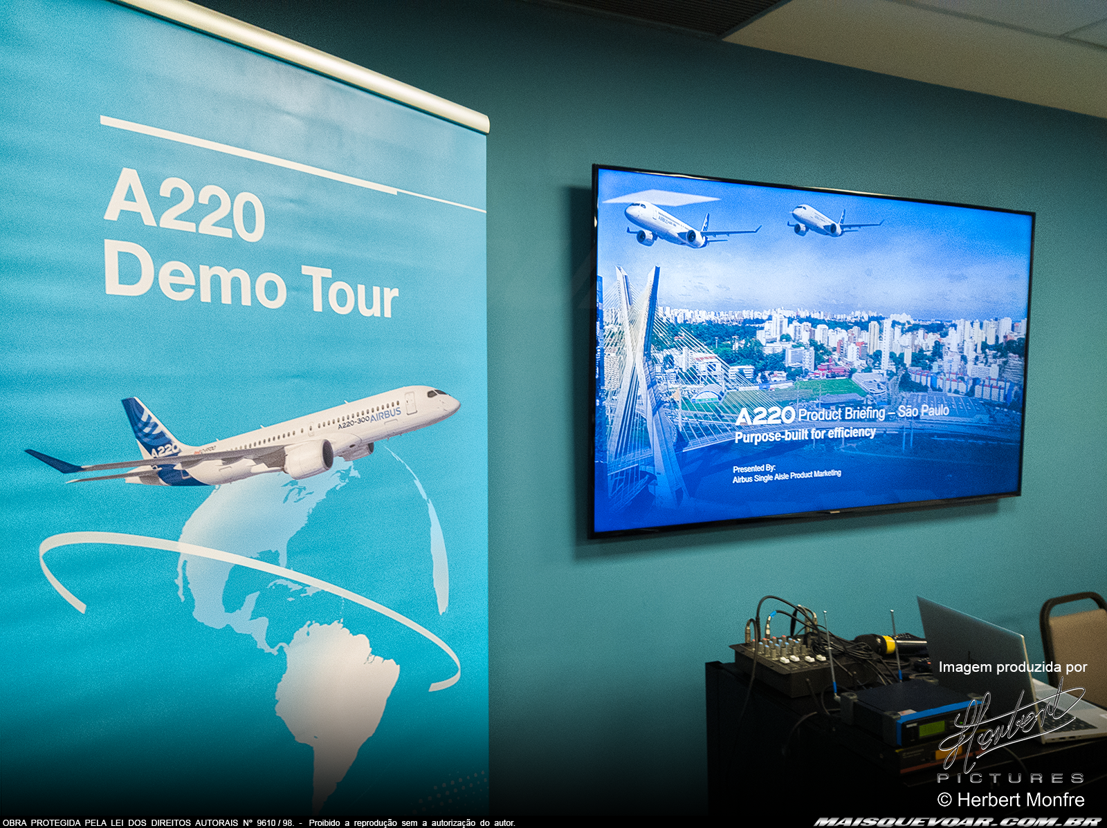 Airbus A220 pela primeira vez no Brasil - A220 Demo Tour | publicado por MAIS QUE VOAR | Fotografado por © Herbert Monfre - Herbert Pictures | Contrate o fotógrafo para seus eventos em cmsherbert@hotmail.com