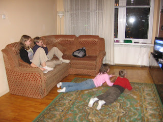 the kids watching Ice Age... in Russian