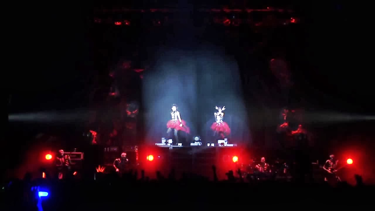Nakamoto Suzuka (SU-METAL) – Benitsuki - Akatsuki- (en vivo)_20