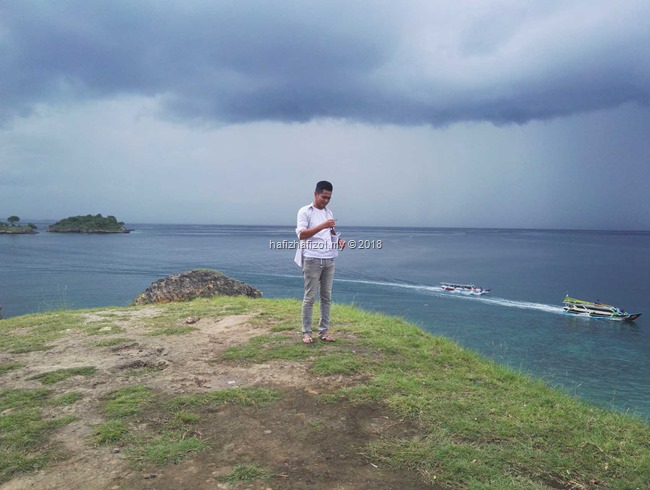 pemandangan cantik di Pulau Pink Lombok