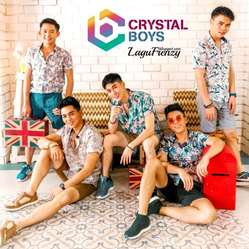 Download Lagu Crystal Boys - U La La La Aku Jatuh Cinta