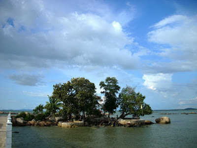 idegue-network.blogspot.com - Pulau Simping, Pulau Terkecil di Dunia