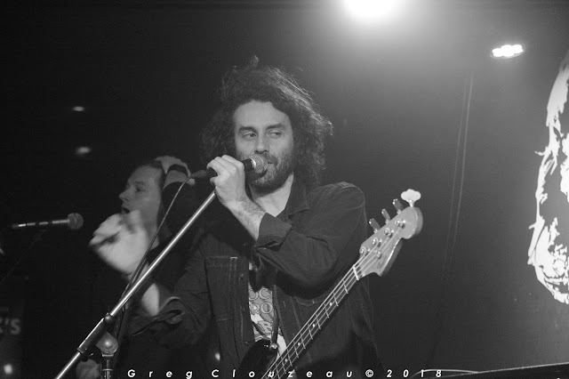 le bassiste Olivier Brossard