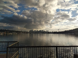 seattle skyline from gas works park