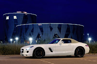 Mercedes-Benz SLS AMG Roadster (2012) Side 1