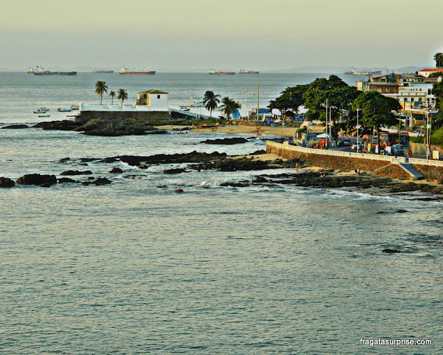 Salvador: Forte de Santa Maria visto do alto do Farol da Barra