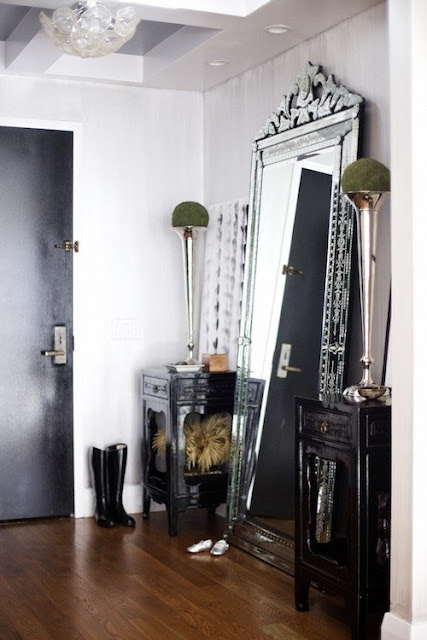 beautiful traditional room oversized mirror