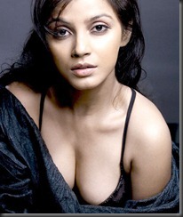 neethu chandra_closeup