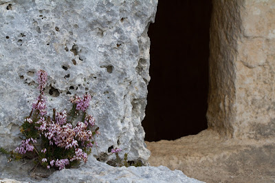 Necropolis of Pantalica. Tomb at Filoporto.