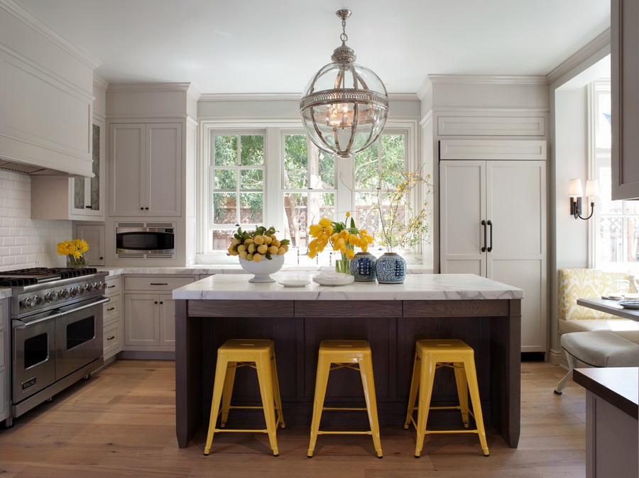 Celebrity Homes Interior: tolix in the kitchen