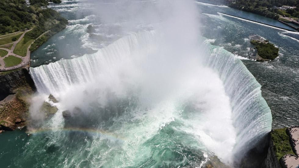 20. Niagara Falls, USA - 50 Stunning Aerials That Will Make You See the World in New Ways (PHOTOS)