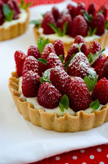 vanilla tart topped with fresh strawberry