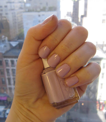 Essie, Essie Neo Whimsical, Essie Neo Whimsical Nail Polish, Essie nail polish, nail, nails, nail polish, polish, mani, manicure, Mani of the Week, Mani of the Weekend, Essie Spring 2010 Collection