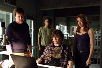 M208  (Left to right.) Mark Duplass, Donald Glover, Evan Peters  and Sarah Bolger star in Relativity Media's "The Lazarus Effect".<br /><br />© 2013 BACK TO LIFE PRODUCTIONS, LLC<br /> Photo Credit:   Justin Lubin<br />