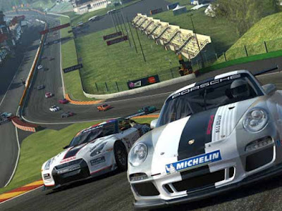 Real racing 3 (Android dan iOS)