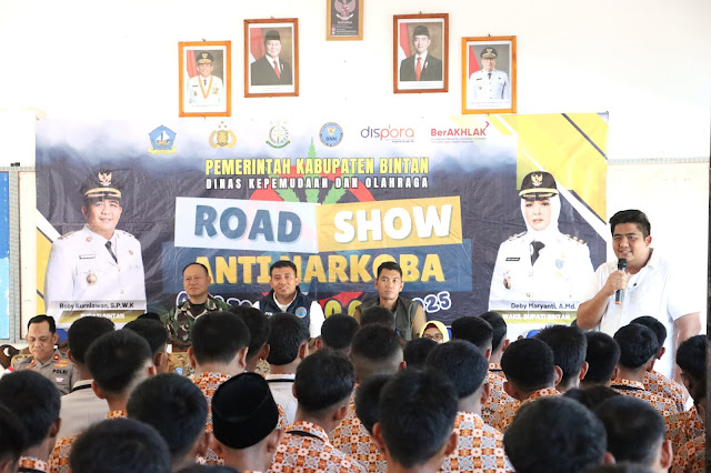 Ingin Generasi Tambelan Cemerlang, Roby Road Show Anti Narkoba ke Sekolah