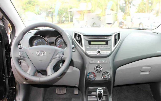 Hyundai HB-20 - por dentro