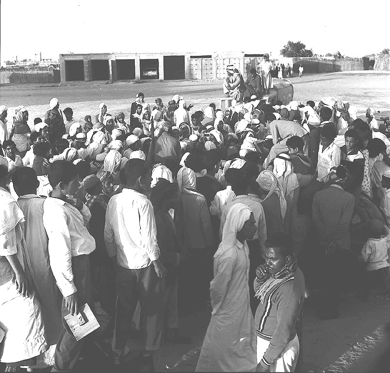 Old and Rare Photos of Sharjah and Dubai Living Life in 