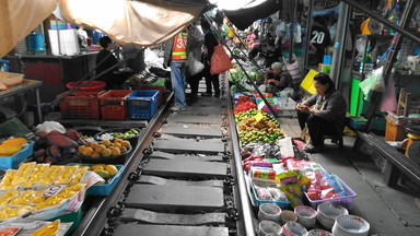 Mae Klong Railway Market