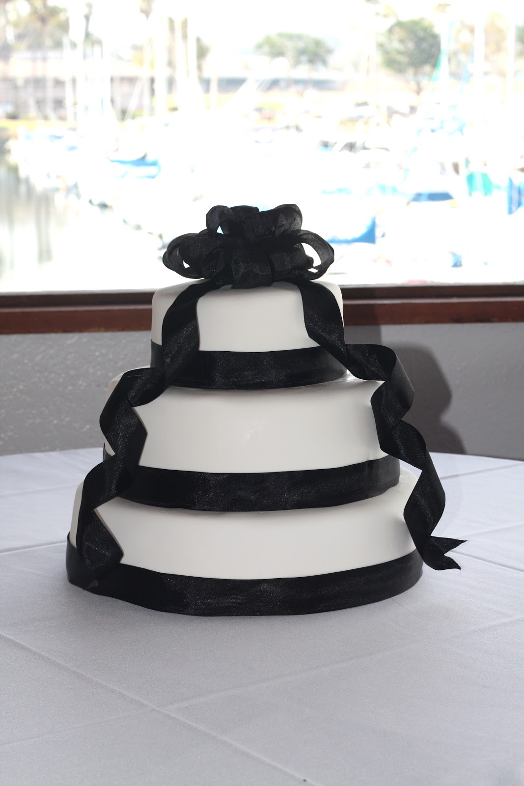 blue and black wedding cake