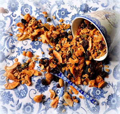 Nutty Honey & Maple Granola