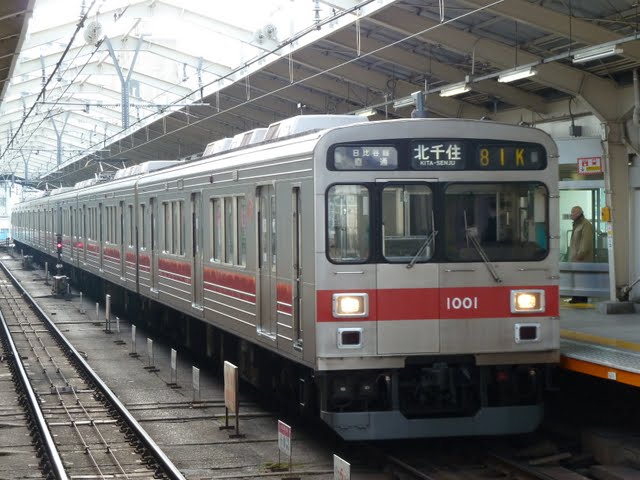 東京メトロ日比谷線　北千住行き7　東急1000系