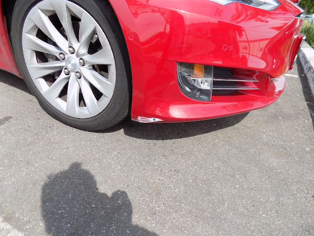 2016 Tesla Model S- Damage on the right side of bumper