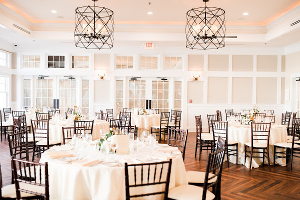 Chesapeake Bay Beach Club Wedding photographed by Heather Ryan Photography