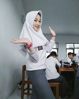 99+ Foto Siswi SMA Cantik Berjilbab Indonesia Idaman terbaru