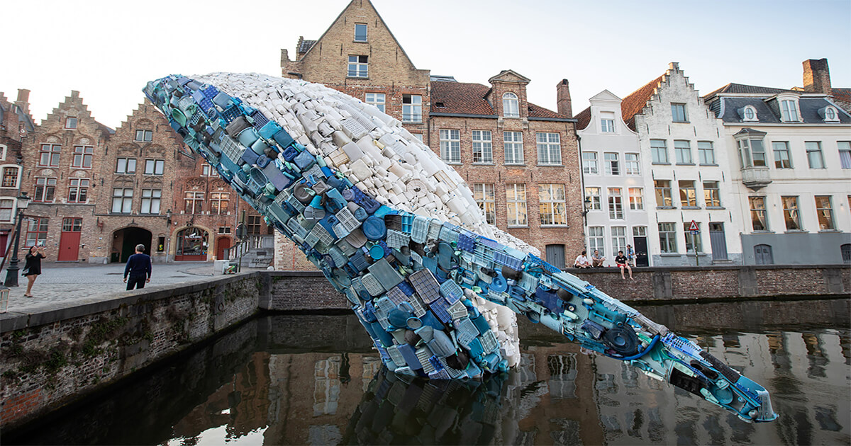 38-Foot-Tall Whale Was Made Of 10,000 Pounds of Plastic Waste Found In The Ocean As A Way To Raise Awareness