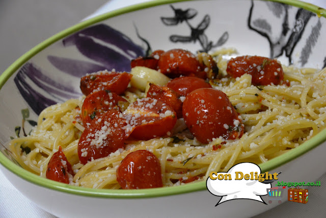 פסטה עגבניות שום - tomato garlic pasta con delight