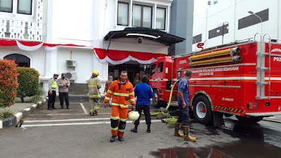  Ruang Arsip Gedung DPRD Jabar Terbakar 4 Orang Security Pingsan, Sekwan: Diduga Akibat Arus Pendek Listrik 