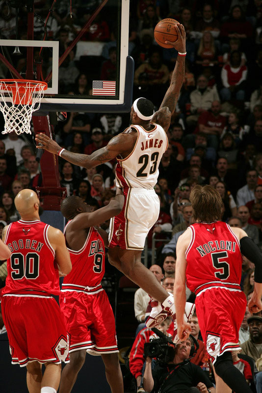 lebron james heat dunk. LEBRON JAMES MIAMI HEAT DUNK